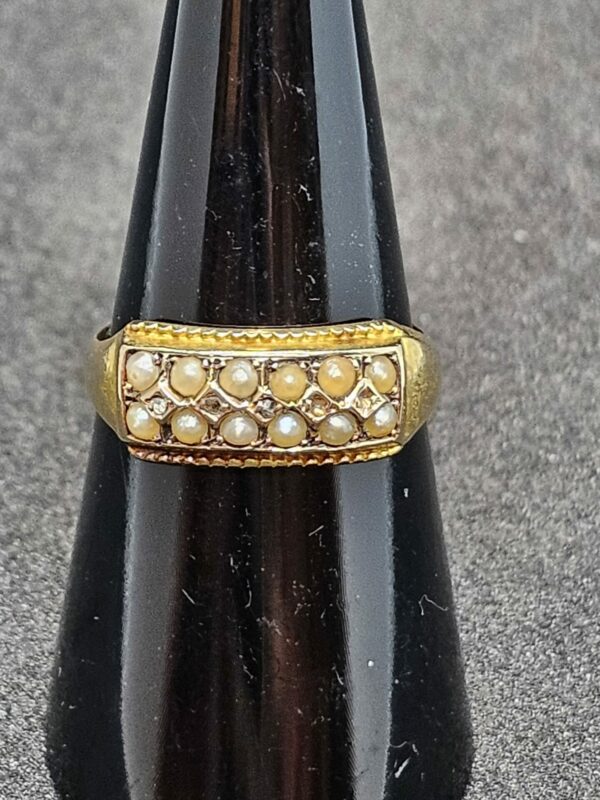 Antique 15 carat Gold Ring