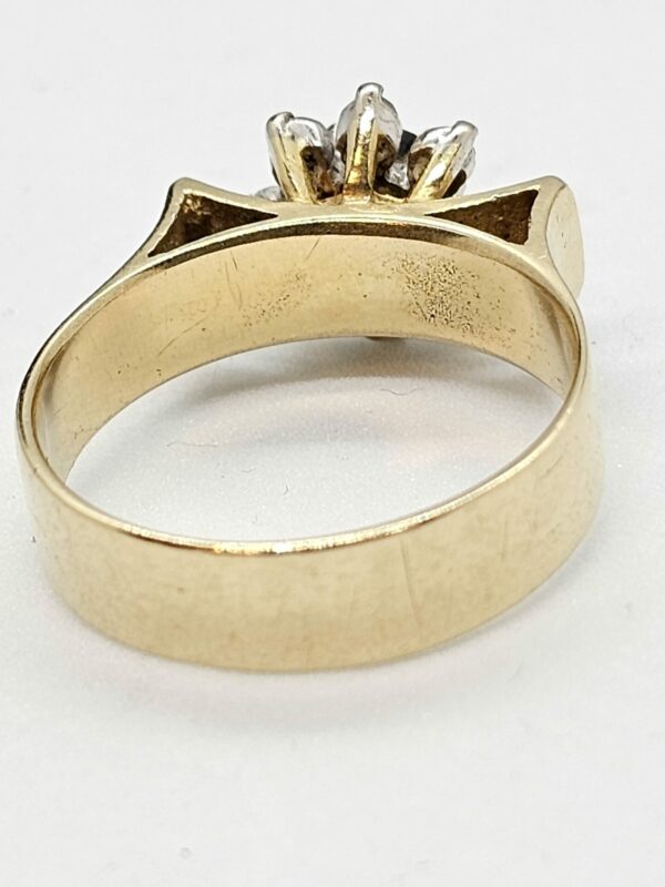 Sapphire and Diamond Ring - Image 5
