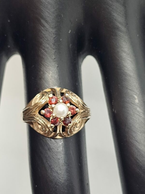 Edwardian Garnet & Pearl Ring - Image 3