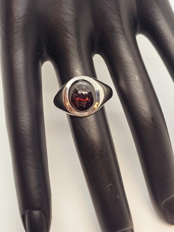 White Gold Red Stone Ring - Image 3