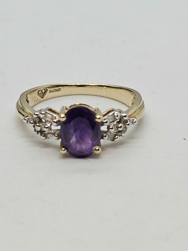 Amethyst Gold Ring - Image 3