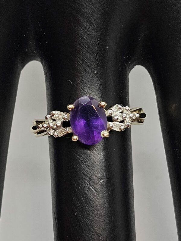 Amethyst Gold Ring