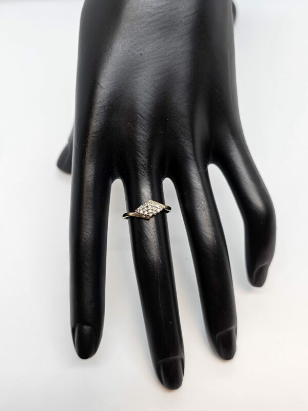 Gold Cluster Ring - Image 2