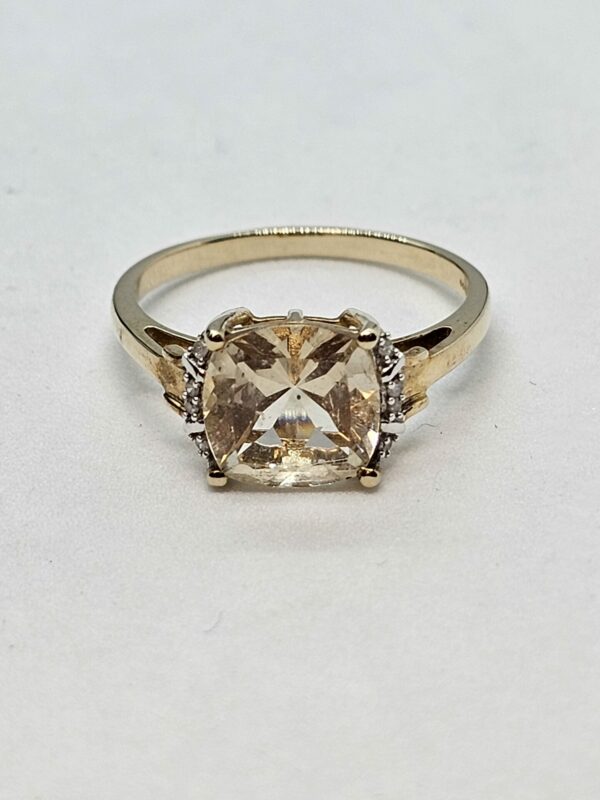 Citrine Gold Ring