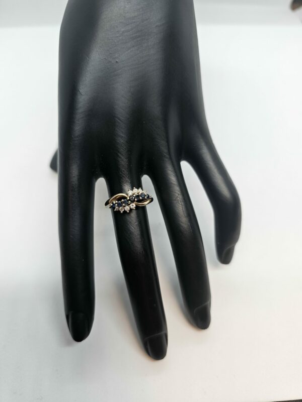 Diamond and Sapphire Dress Ring - Image 4