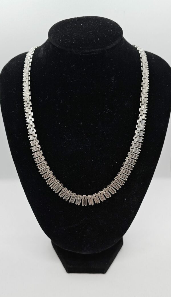 Silver Graduated Necklace