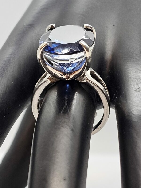 Blue Glass Dress Ring - Image 4