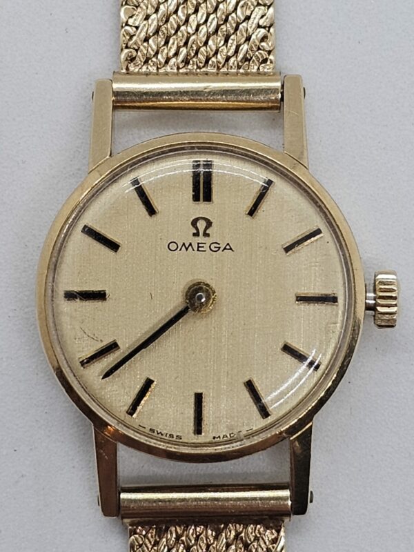 Ladies Omega 9ct Gold vintage Watch