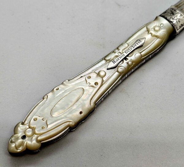 1857 Mother of Pearl Fruit Knife - Image 2