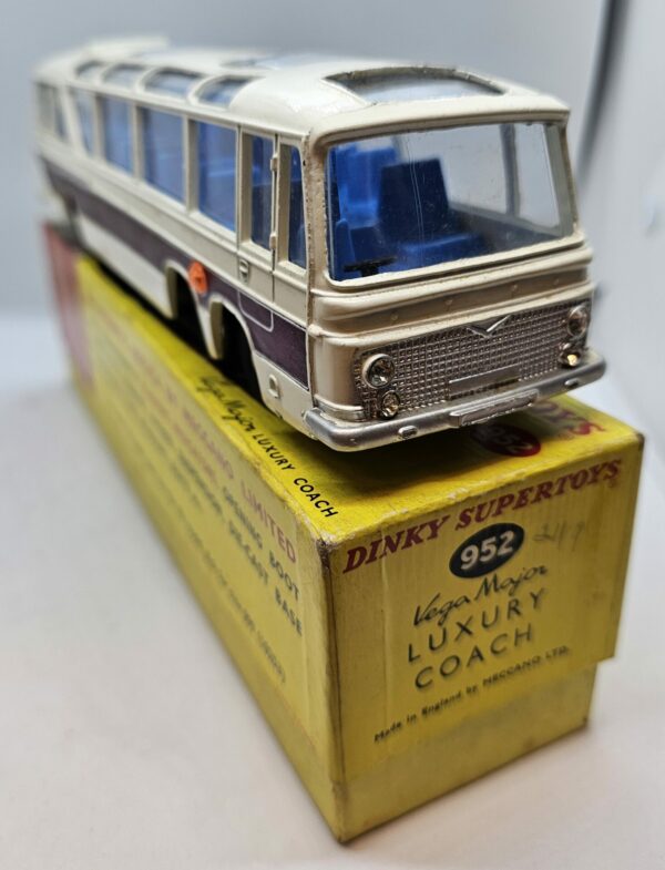 Vega Major Luxury Coach Dinky Toy