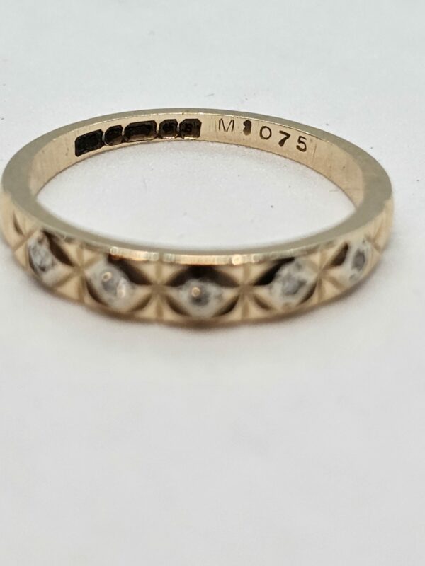 Illusion set gold band - Image 2