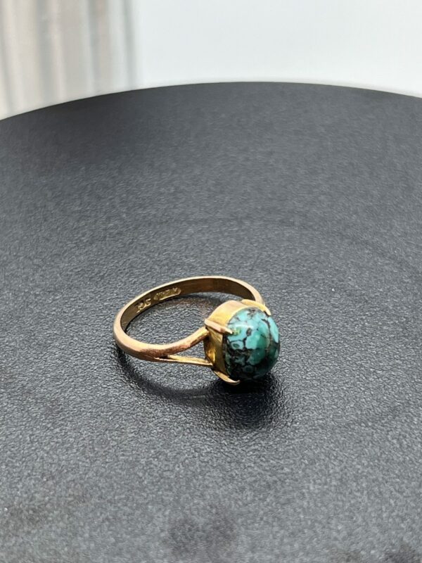 9ct gold and turquoise ladies ring - Image 2