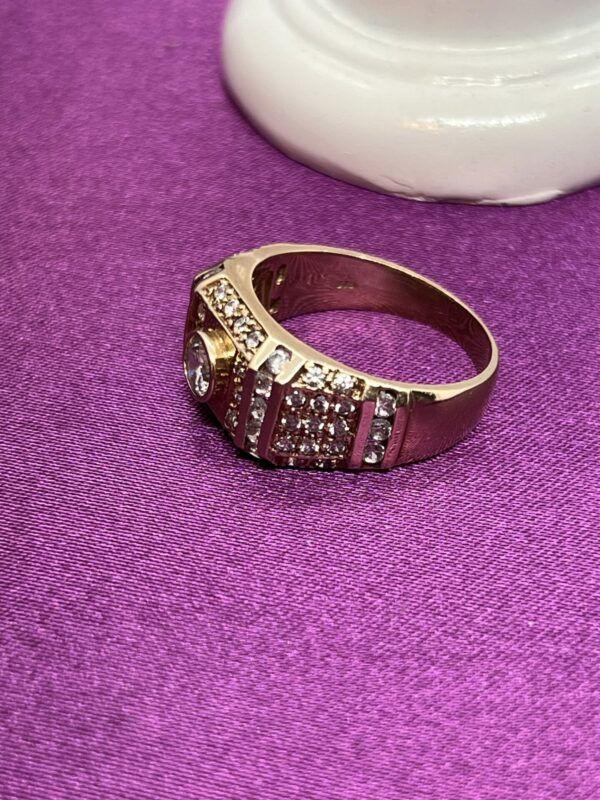 9ct gold cz set unisex ring size X+ - Image 4