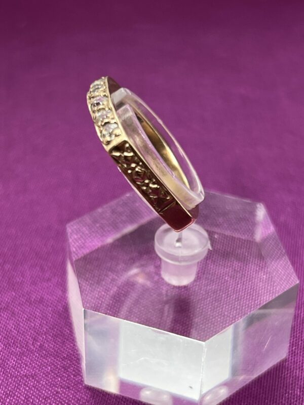 9ct gold and diamond ring vintage - Image 3