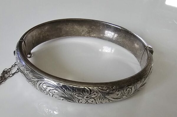 Silver Hinged Bangle