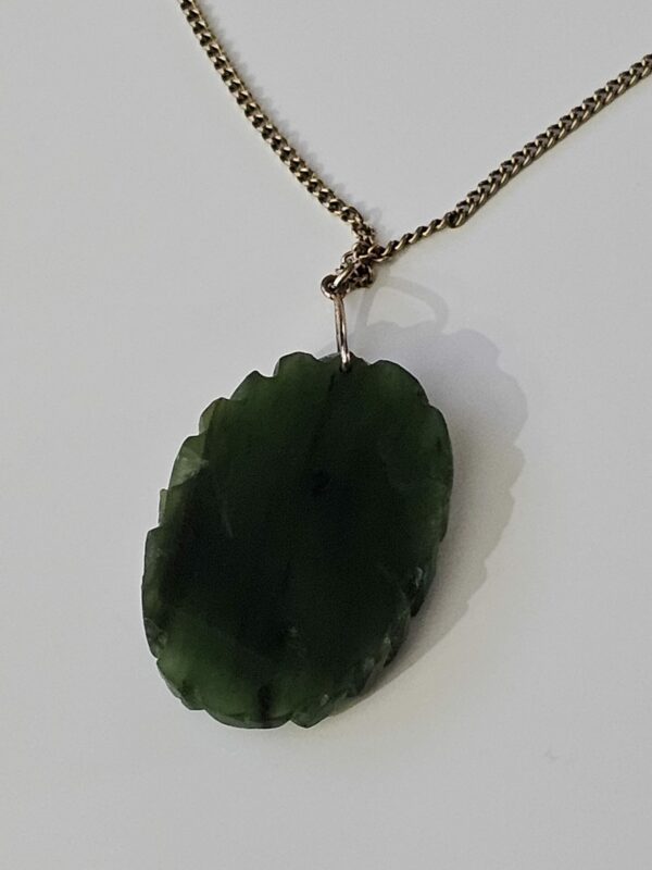 Jade Pendant 9ct gold necklace - Image 2