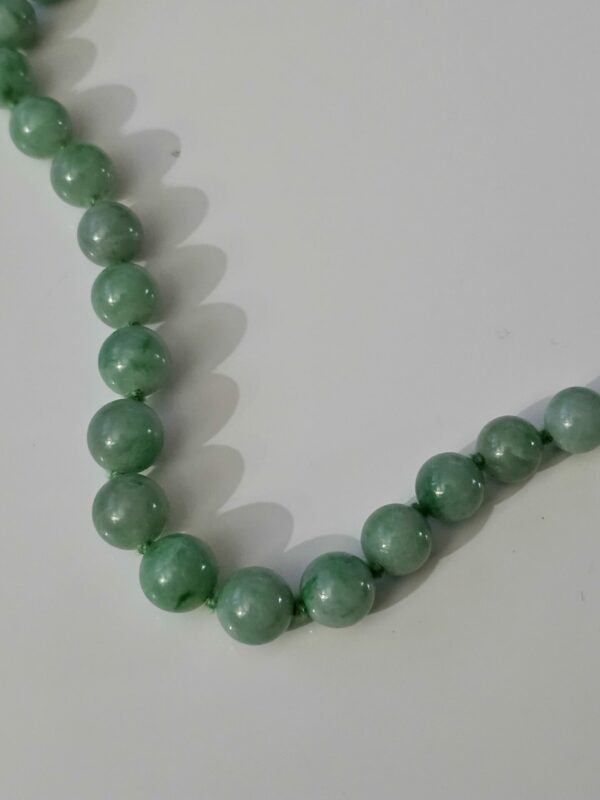 Jade bead necklace - Image 3