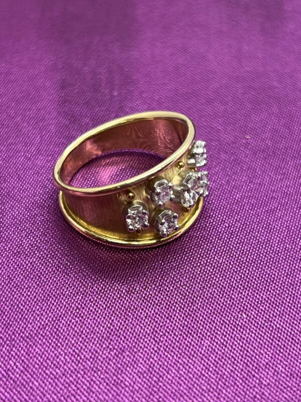 18ct gold and diamond Seven Sisters ring - Image 2