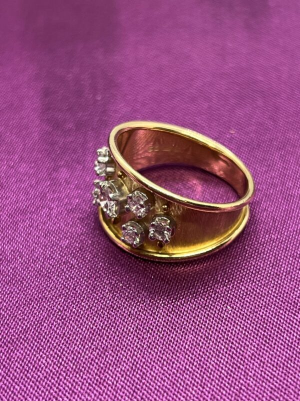 18ct gold and diamond Seven Sisters ring - Image 3