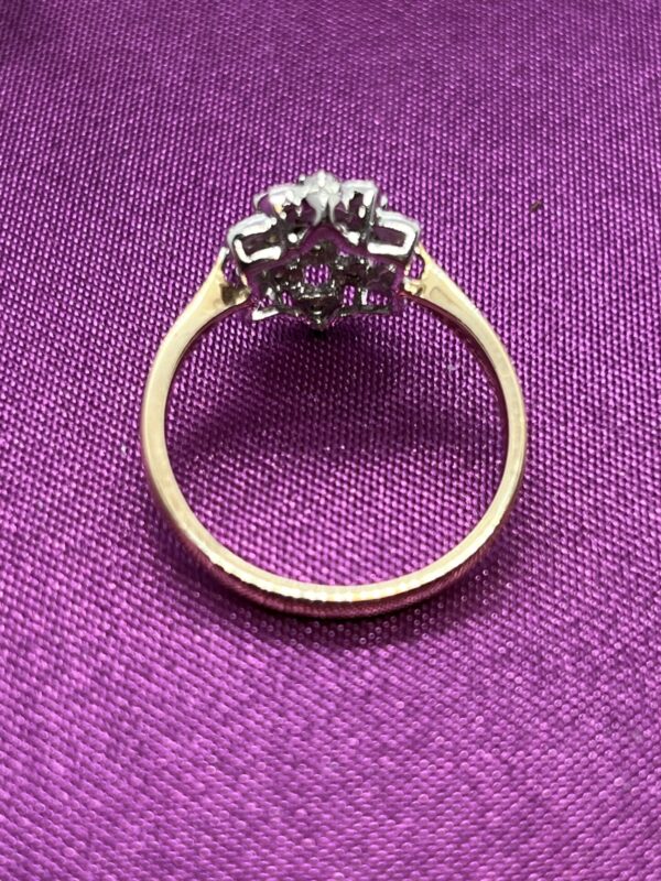 9ct gold diamond cluster - Image 4