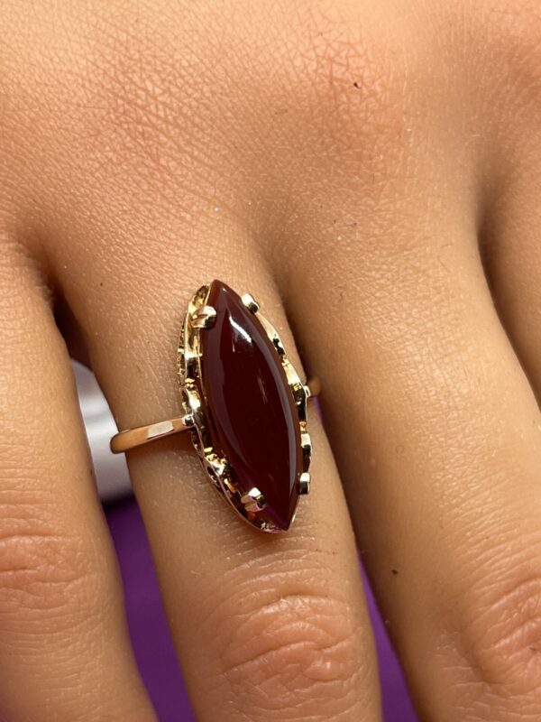 9ct gold ladies cornelian dress ring