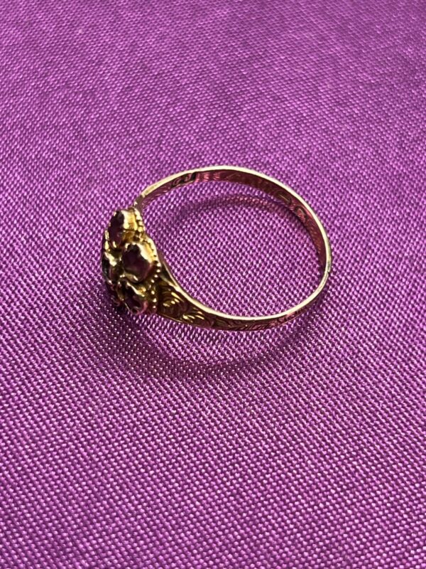 Antique 12ct ladies garnet ring - Image 3