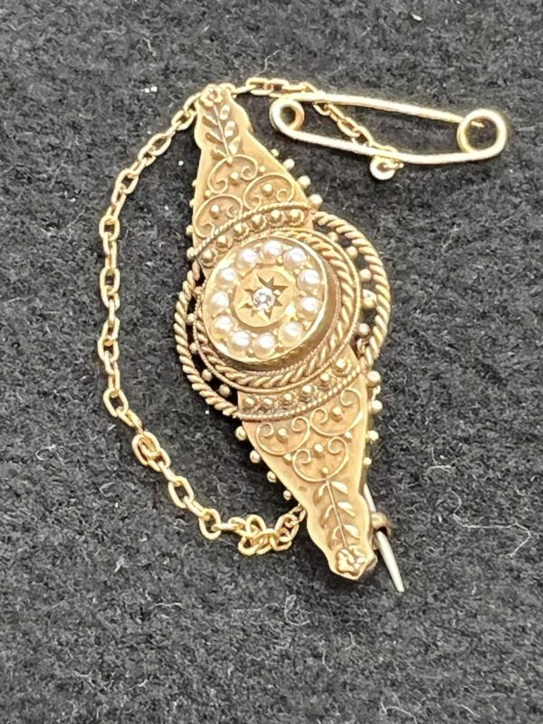 Victorian 15ct gold diamond and seed pearl bar brooch - Image 3