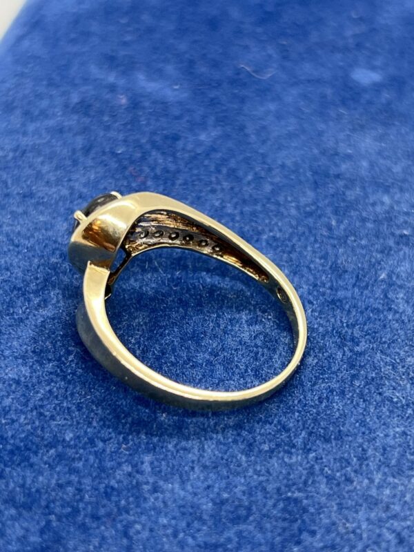 9ct gold diamond and Mexican fire opal dress ring - Image 3