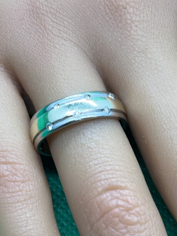 14ct yellow and white gold band with diamonds ring