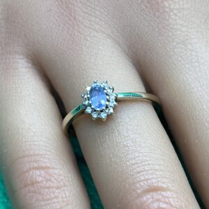 9ct gold diamond and sapphire ladies ring