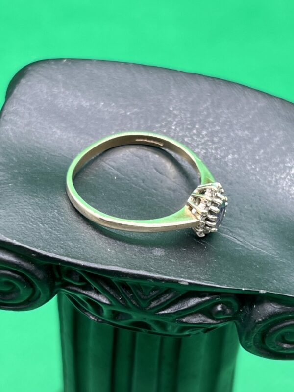 9ct gold diamond and sapphire ladies ring - Image 3