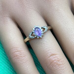 9ct gold and sapphire ladies ring