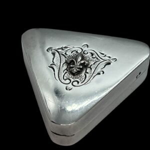 Rare Portuguese triangle solid silver snuff box