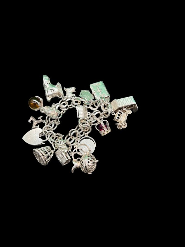 Stunning vintage silver charm bracelet - Image 2
