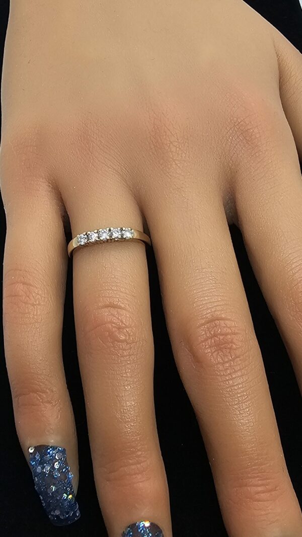 9ct gold 5-stone Diamond Eternity Ring - Image 2