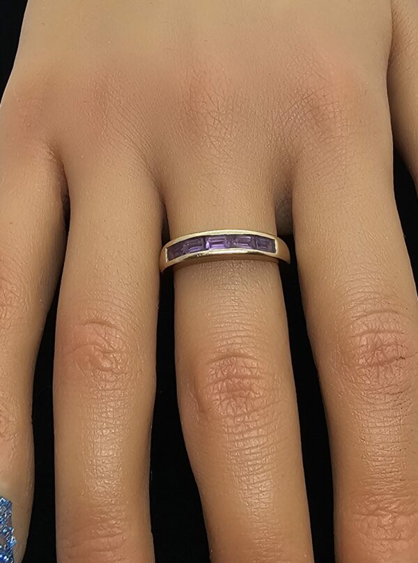 9ct gold Amethyst Fashion Ring