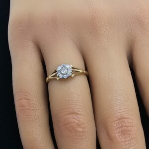 9ct gold Diamond Cluster Ring