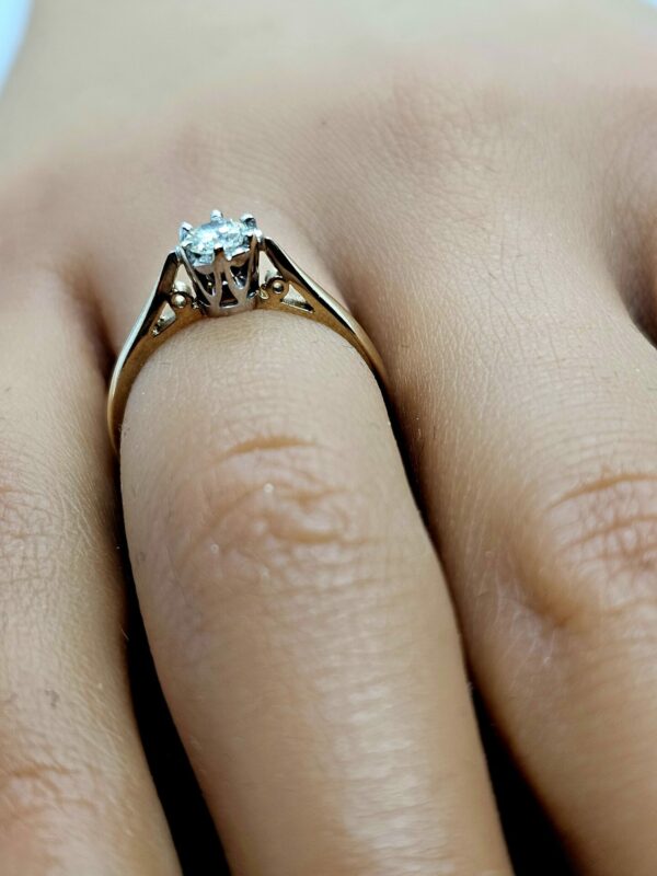 9ct .25 Diamond Solitaire Ring - Image 5