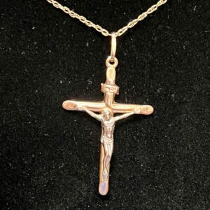 9ct gold crucifix pendant  and chain