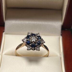 18ct gold diamond and sapphire ladies ring