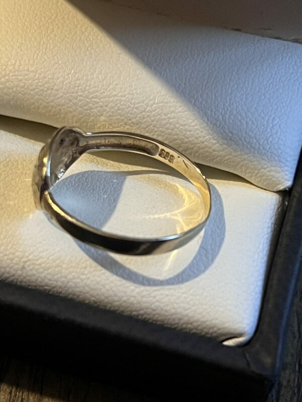14ct gold arts n crafts ring - Image 4
