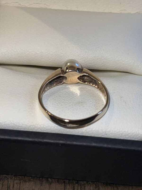 9ct gold natural pearl solitaire ring - Image 3