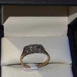 18ct four stone diamond ladies ring