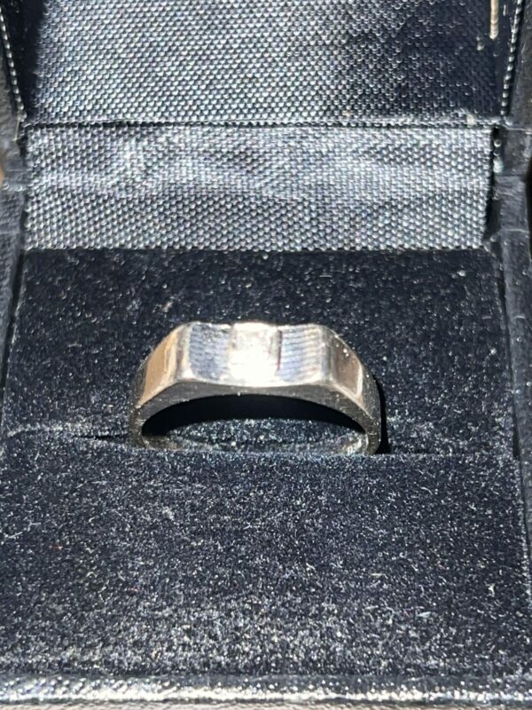 18ct white gold ladies ring diamond solitaire - Image 2