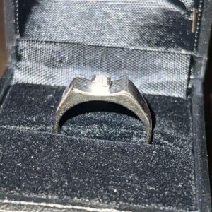 18ct white gold ladies ring diamond solitaire