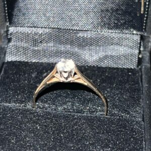 Cz solitaire ladies ring