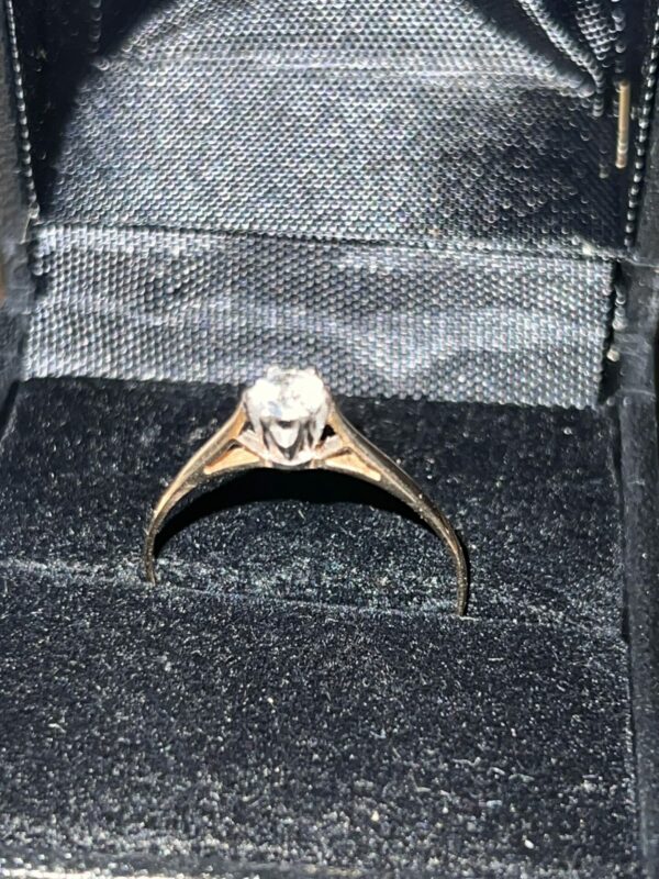 Cz solitaire ladies ring