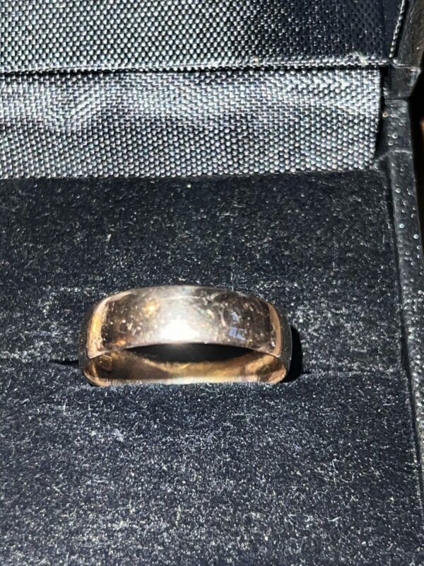 18ct gold preloved wedding band - Image 3