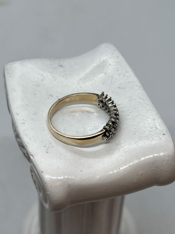 9ct gold diamond and sapphire ladies band - Image 5
