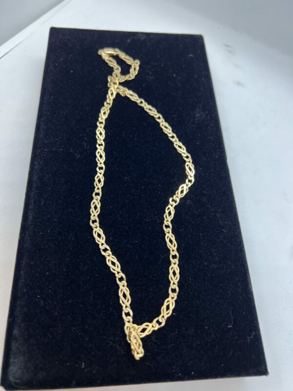 Unisex 9ct gold fancy link chain - Image 2